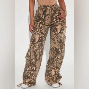 Fashion Nova Cargo pants